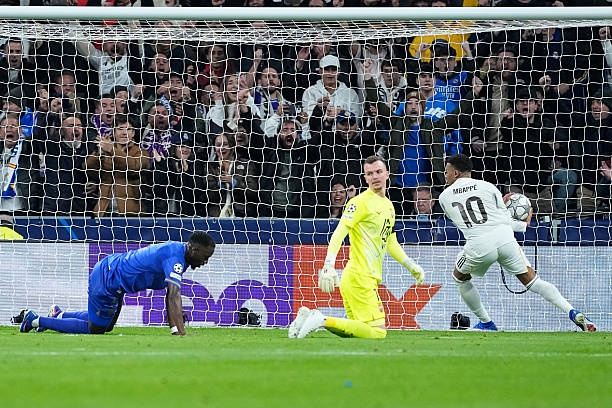 Cập nhật bóng đá xôi lạc hôm nay cùng phân tích ngoại hạng anh bảng xếp hạng mới nhất